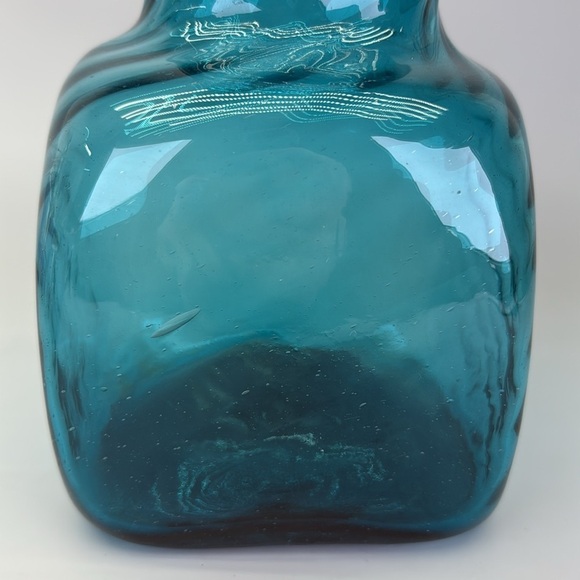 Swirl Optic Aquamarine Glass Vase - Picture 8 of 14